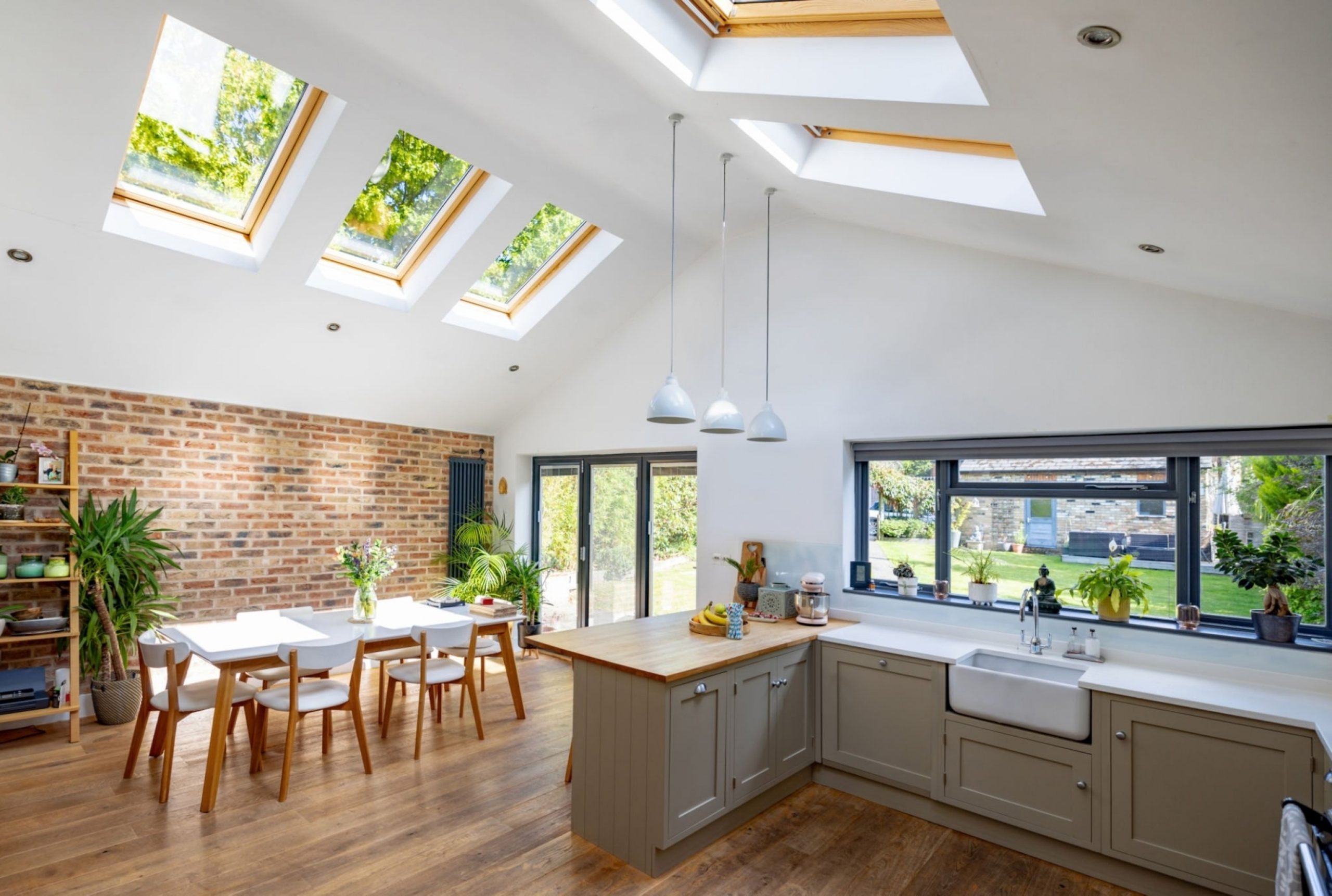 In the vast spectrum of home design elements, vented skylights are a remarkable innovation. These skylights not only promise an influx of radiant sunlight but also offer the luxury of fresh air. Particularly for New Zealand homes Read More